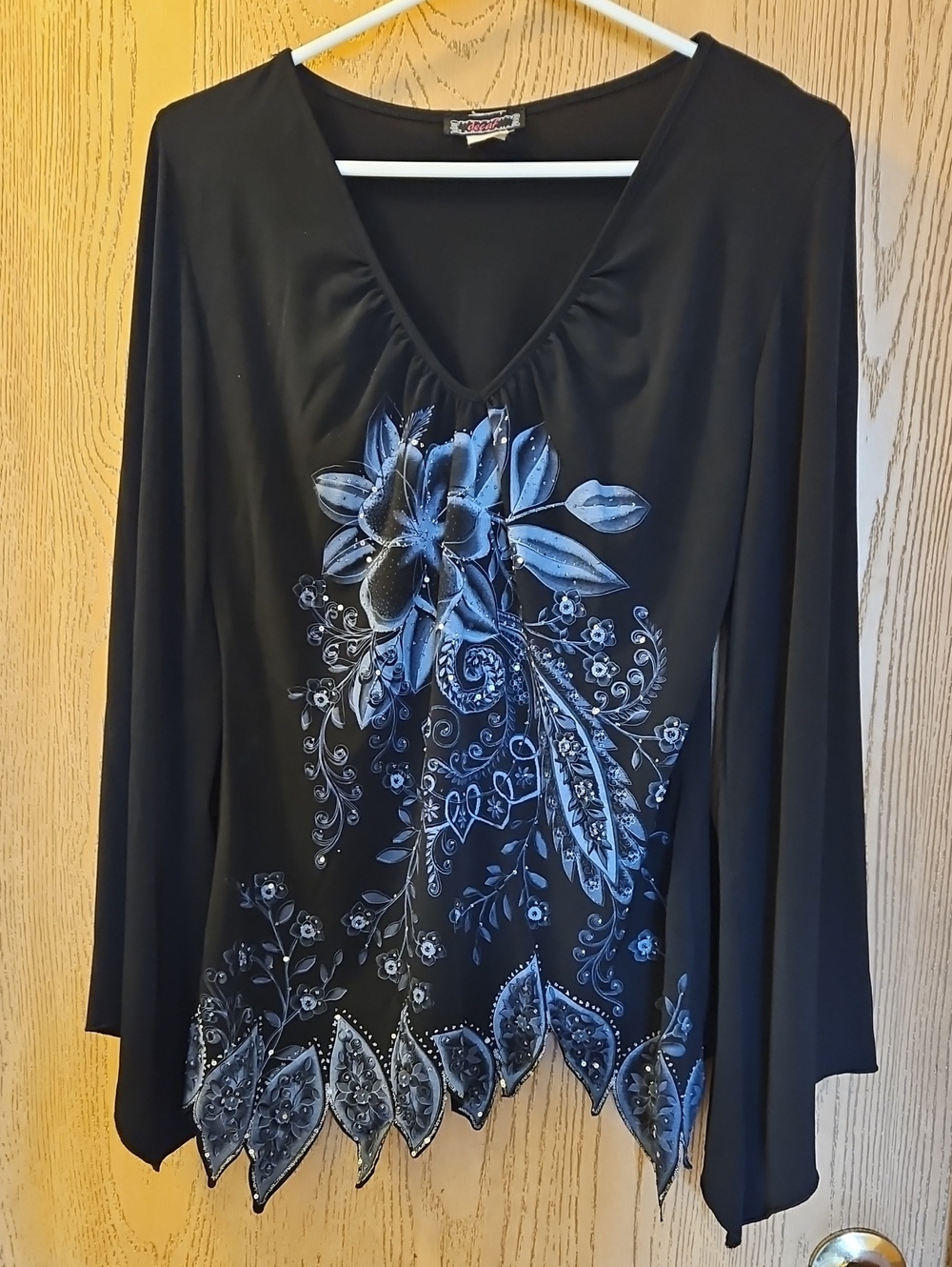 Black Floral V-Neck Blouse with Blue Print by No Boundaries